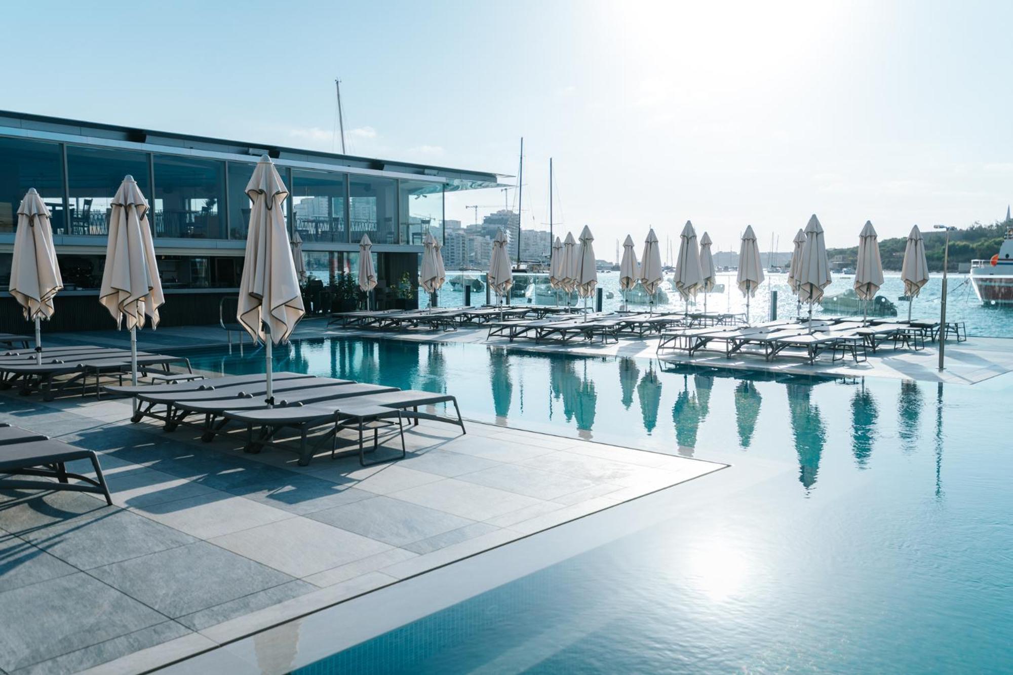 Blubay Apartments By St Hotels Gzira Exterior photo