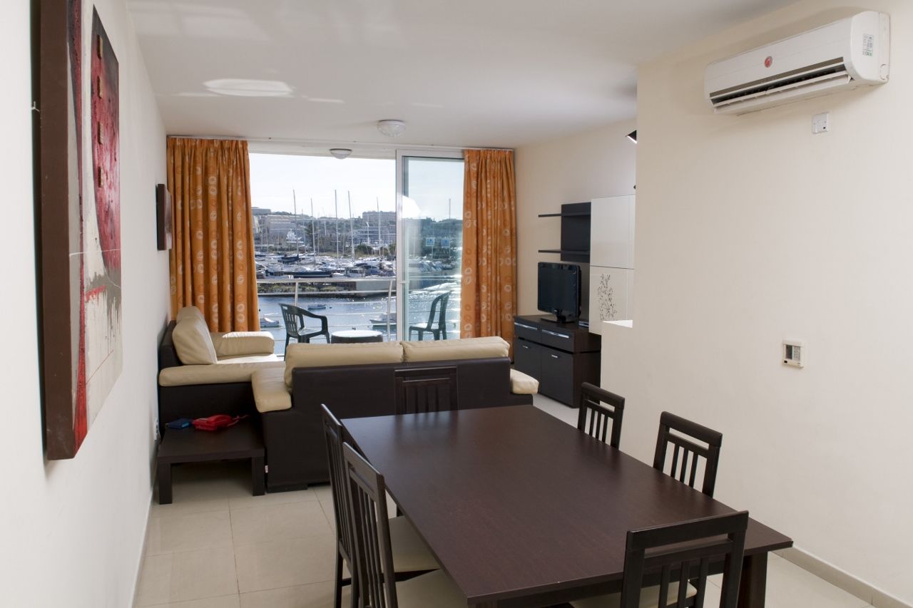 Blubay Apartments By St Hotels Gzira Interior photo